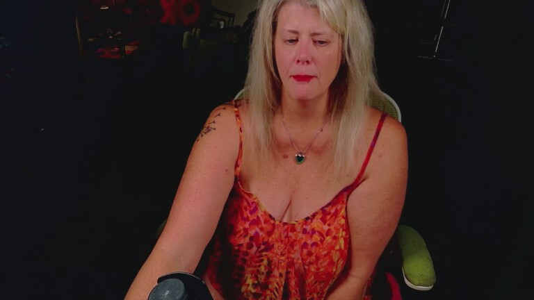 Alicescuriosity's Streamate show and profile