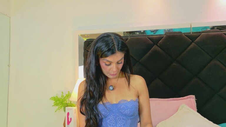 HollyBrensone's Streamate show and profile