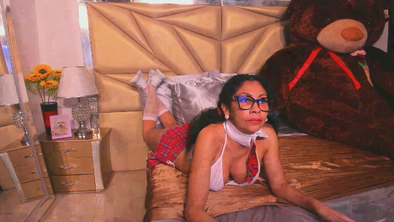 KarenDuval's Streamate show and profile