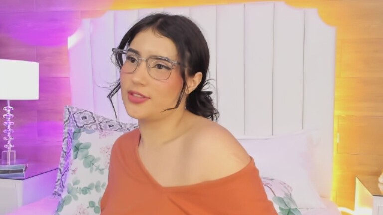 AriaSwan's Streamate show and profile