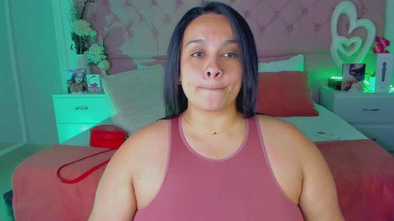 Nina_Lisboah's Streamate show and profile