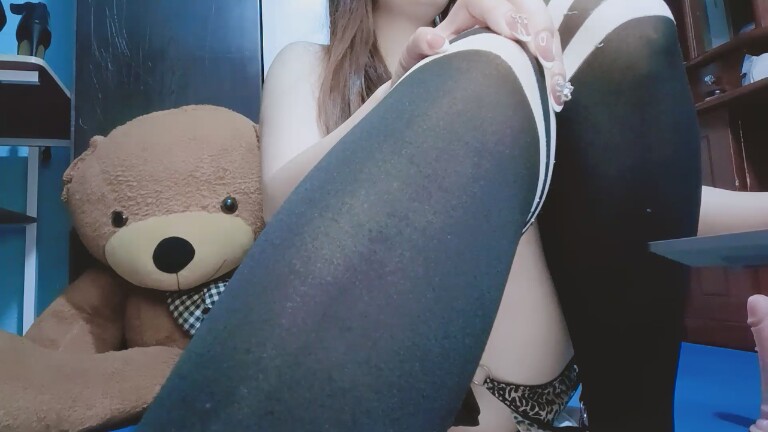 Lililove99's Streamate show and profile