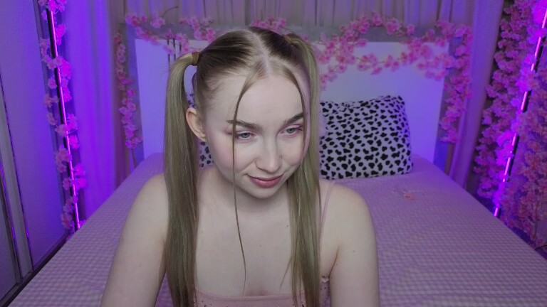 Lily_Flower69's Streamate show and profile