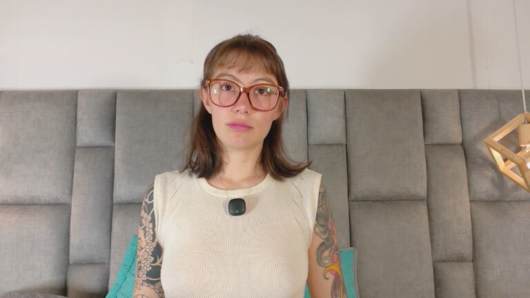 Isabella_Stewart's Streamate show and profile