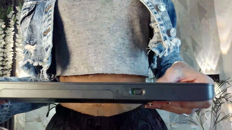 Lia_Bloom's Streamate show and profile