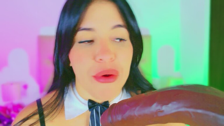 CharlootteEvans's Streamate show and profile