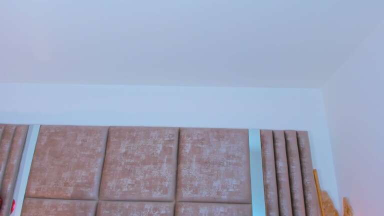 Sofiasstone's Streamate show and profile