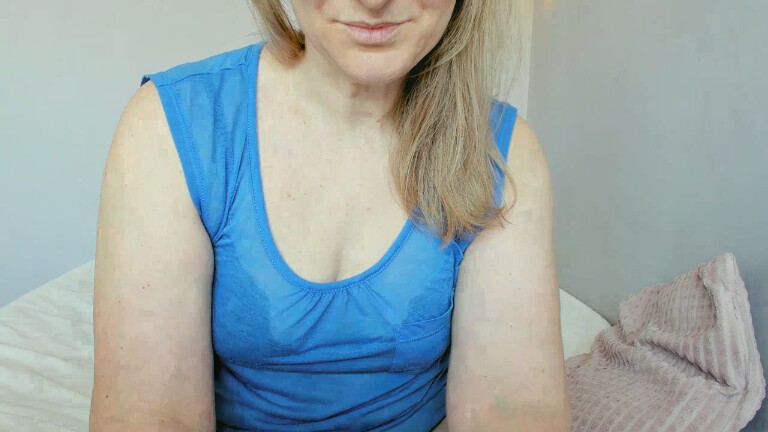 XxSweety_GirlxX's Streamate show and profile