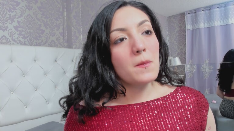 ninaromanova's Streamate show and profile