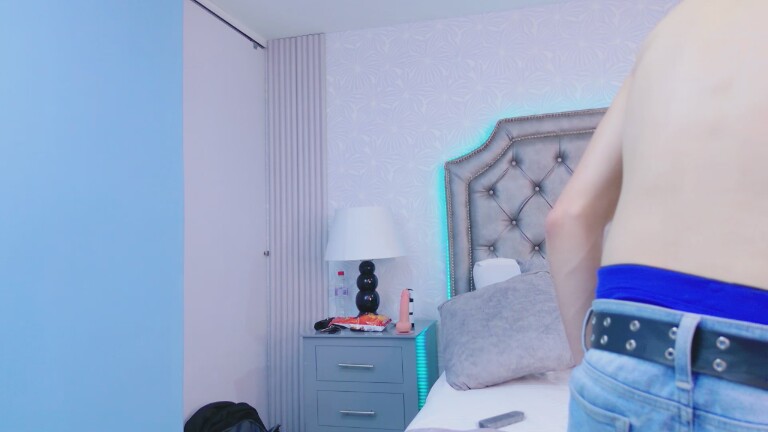 GabrielaAndChristian's Streamate show and profile