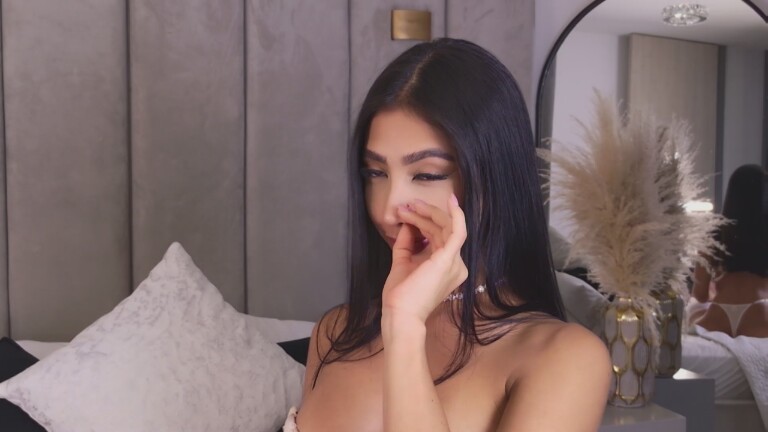 SabrinaRoss's Streamate show and profile