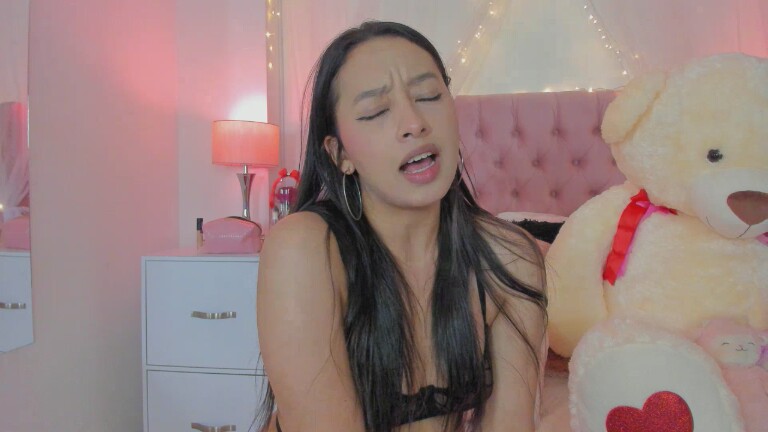 AlexandraWinterr's Streamate show and profile