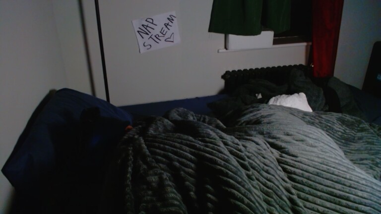 em0tits98's Streamate show and profile