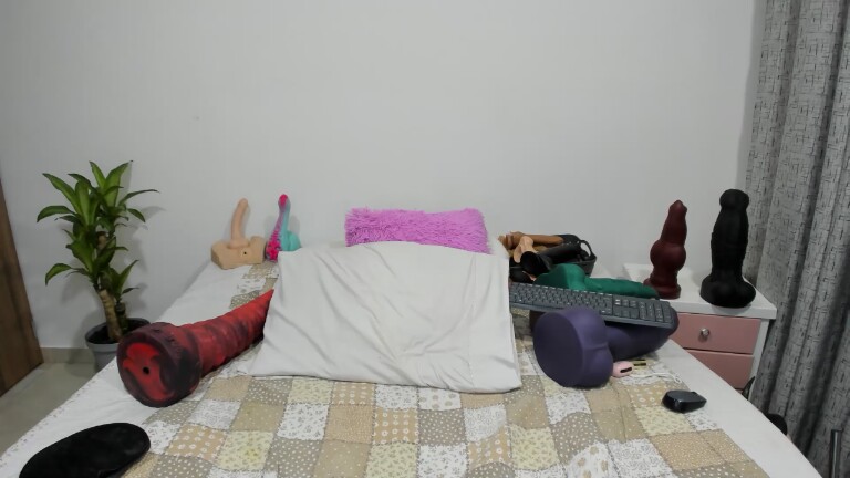 Sweet_X's Streamate show and profile