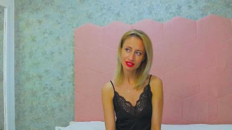 DeliaMarlow's Streamate show and profile