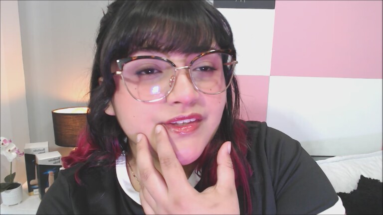 EmmaLush's Streamate show and profile