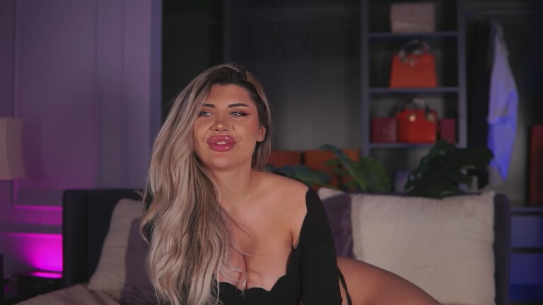 MoniqueCeleste's Streamate show and profile