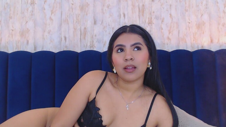 EmilyHunnter's Streamate show and profile