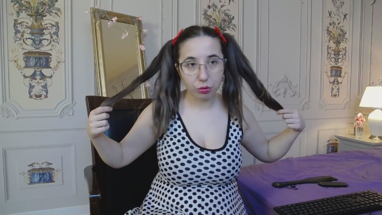 HAZELs's Streamate show and profile