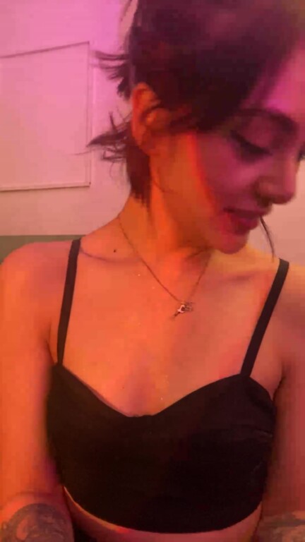 BrianaWells's Streamate show and profile