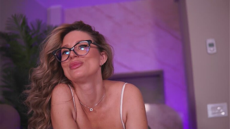 AvaMaddisson's Streamate show and profile