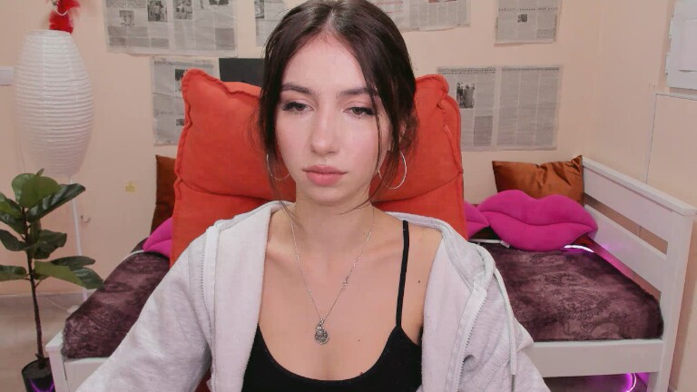 SarahTray's Streamate show and profile